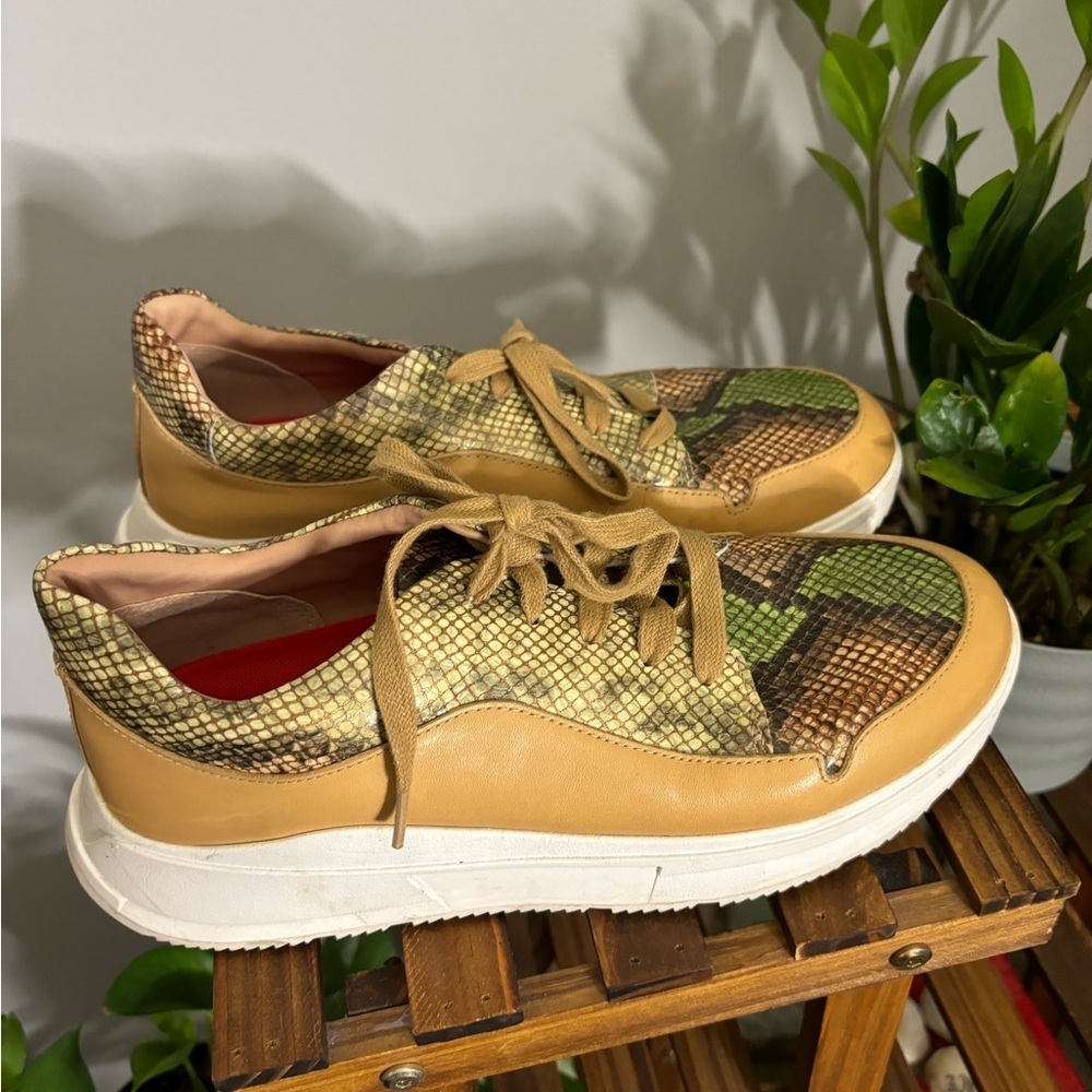 Women’s Freya Leather Snake Print Sneaker